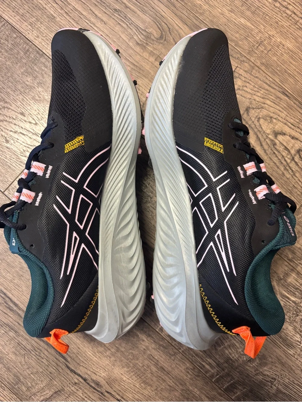 Asics Gel-Excite Trail 2 Black Birch Athletic Running Shoes Womens Size 9.5